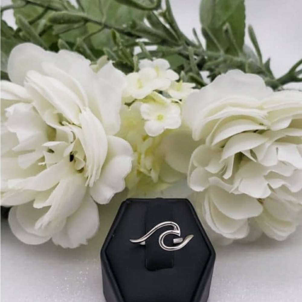 🥰 RIDE THE WAVE RING - Picture 4 of 4